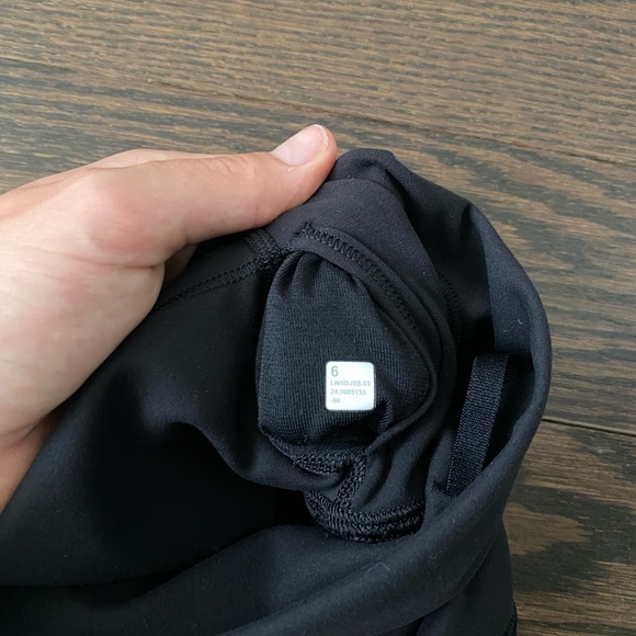 Lululemon Wunder Train 28” leggings - Picture 4 of 6